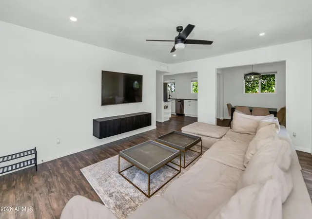 Listing Photo 4 - Condo for sale in building located at 4118 E Calle Redonda --, Phoenix, AZ 85018 - Unit #78