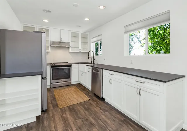 Listing Photo 5 - Condo for sale in building located at 4118 E Calle Redonda --, Phoenix, AZ 85018 - Unit #78