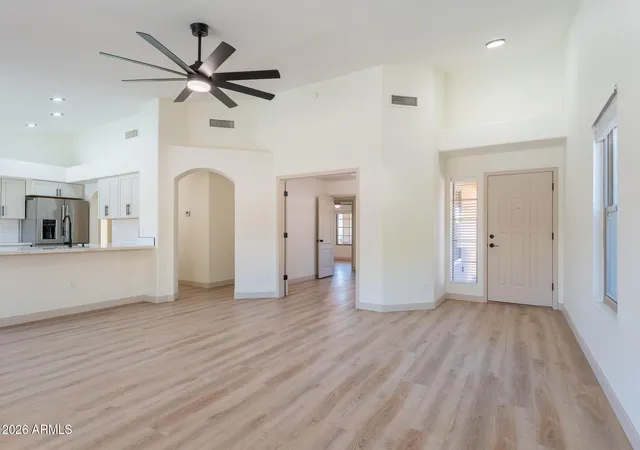 4th image of 9935 W Irma Ln, Peoria, AZ 85382 | MLS# 7035604