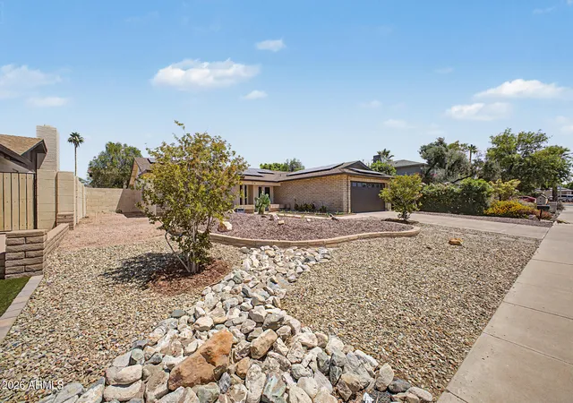 5th image of 814 E Chilton Dr, Tempe, AZ 85283 | MLS# 7032965