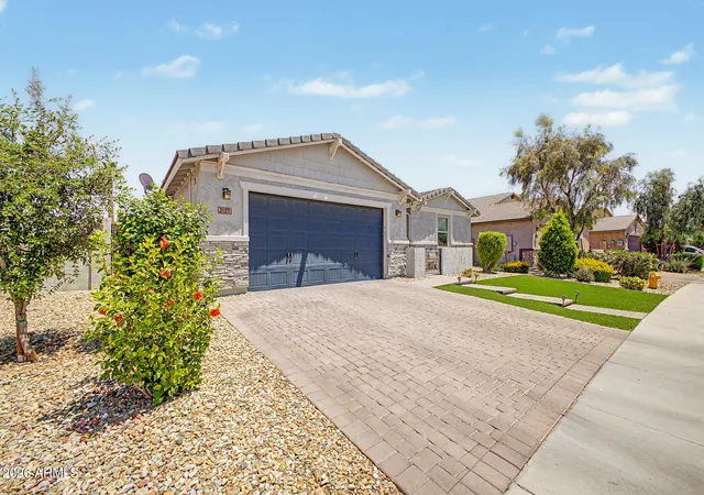 Photo 3 of Sale Pending at 2157 N 139th Drive, Goodyear, AZ 85395 | MLS# 7033111 | Listing updated on 2026-09-03