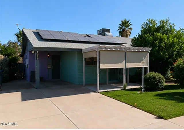 Photo 3 of Single family home for sale at 2222 W Windrose Dr, Phoenix, AZ 85029 | MLS# 7033689 | Listing updated on 2026-08-29
