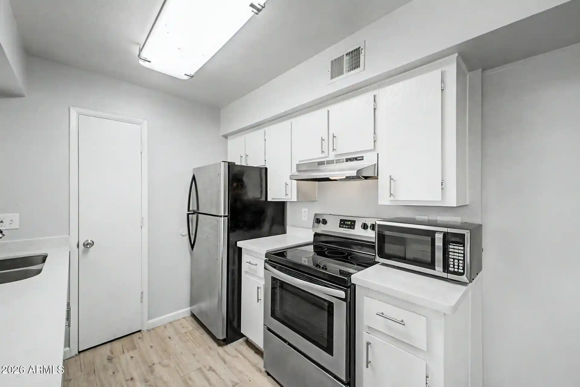 Listing Photo 2 - Condo for sale in 2625 E Indian School Rd located at 2625 E Indian School Rd, Phoenix, AZ 85016 - Unit #227