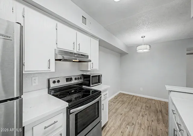 3rd image of 2625 E Indian School Rd, Phoenix, AZ 85016