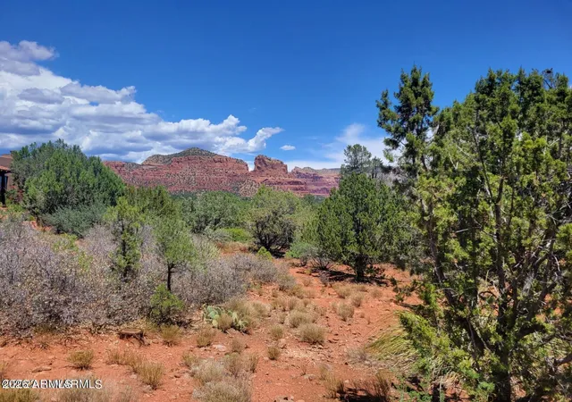 Homes for sale in Sedona, AZ | 140 Via Del Viento #A, Sedona, AZ 86351 | MLS# 7033530