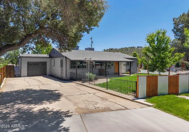 Photo 1 of Single family home for sale at 305 Robinson Dr, Prescott, AZ 86303 | MLS# 7033376 | Listing updated on 2026-07-28