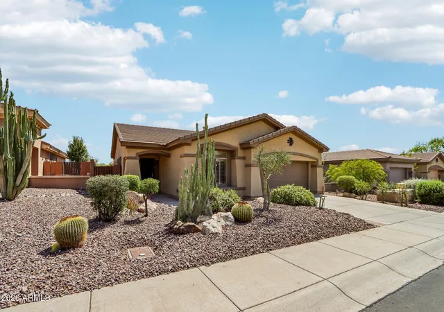Photo 3 of Single family home for sale at 2449 W Muirfield Dr, Anthem, AZ 85086 | MLS# 7061711 | Listing updated on 2026-09-15