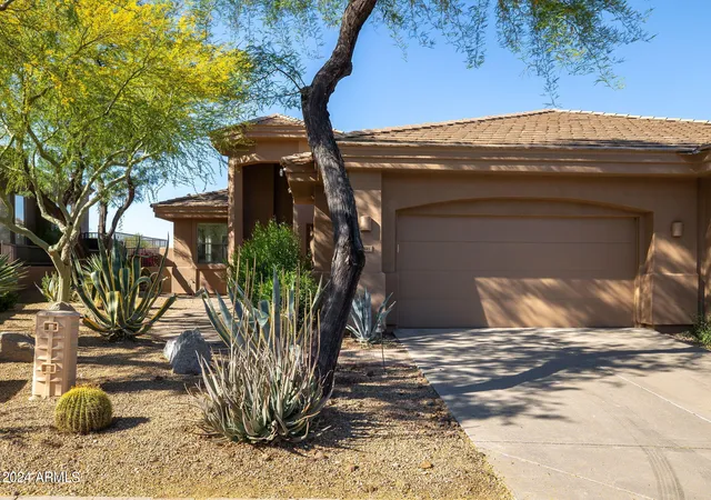 Townhouse for sale at 7431 E Sunset Sky Cir, Scottsdale, AZ 85266 | MLS# 7036651