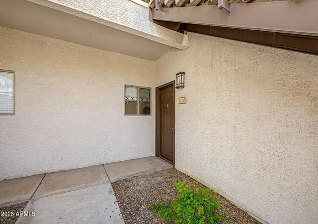 Homes for sale in Mesa, AZ | 1941 S Pierpont Dr, Mesa, AZ 85206