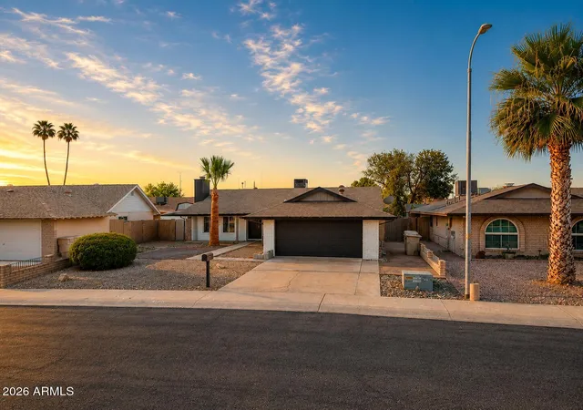 Homes for sale in Glendale, AZ | 4617 W Echo Ln, Glendale, AZ 85302 | MLS# 7033506