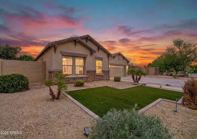 4th image of 18412 W Colter Ct, Litchfield Park, AZ 85340 | MLS# 7034492