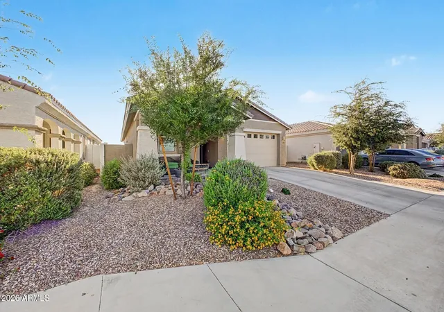 Photo 3 of Single family home for sale at 404 S 202nd Lane, Buckeye, AZ 85326 | MLS# 7040794 | Listing updated on 2026-08-11