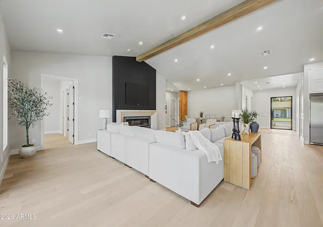 Photo 4 of Single family home for sale at 5145 E Pinchot Ave, Phoenix, AZ 85018 | MLS# 7033668 | Listing updated on 2026-07-28