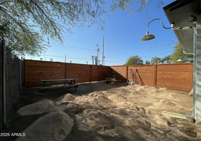 Homes for sale in Phoenix, AZ | 1331 W Monroe St, Phoenix, AZ 85007 | MLS# 7034766