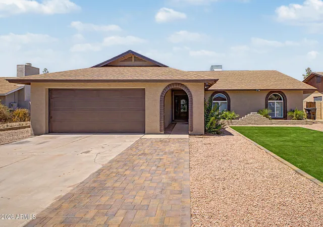 2nd image of 528 W Mohawk Ln, Phoenix, AZ 85027 | MLS# 7034951