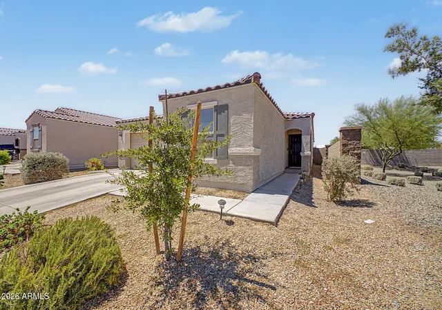 Photo 4 of Single family home for sale at 714 E Mountain View Dr, Avondale, AZ 85323 | MLS# 7046451 | Listing updated on 2026-09-01