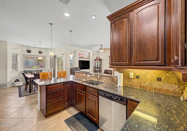 2nd image of 1569 E Melrose Dr, Casa Grande, AZ 85122 | MLS# 7033898