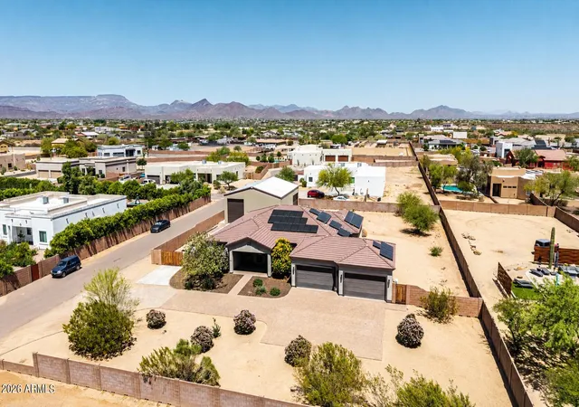 Homes for sale in Phoenix, AZ | 2639 W Lavitt Ln, Phoenix, AZ 85086 | MLS# 7033962
