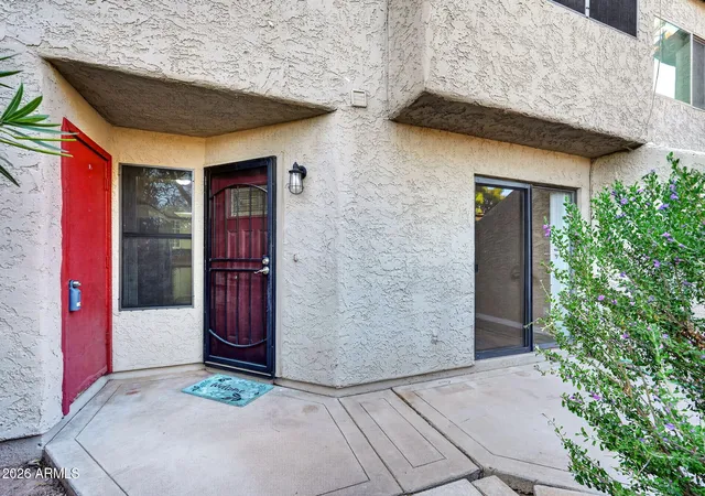 Homes for sale in Mesa, AZ | 2040 S Longmore -- #73, Mesa, AZ 85202 | MLS# 7035138