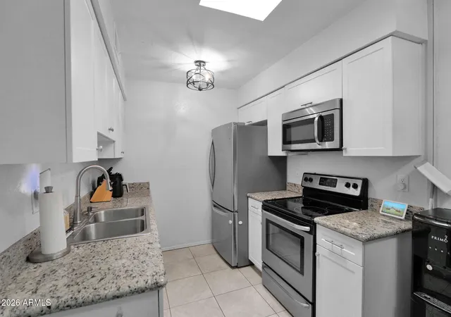 Homes for sale in Peoria, AZ | 8161 N 107Th Ave #98, Peoria, AZ 85345 | MLS# 7033910