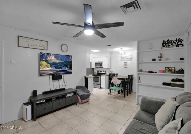 Homes for sale in Peoria, AZ | 8161 N 107Th Ave #98, Peoria, AZ 85345 | MLS# 7033910