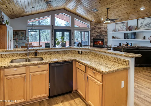3rd image of 1011 Hillside Dr, Show Low, AZ 85901 | MLS# 7033936