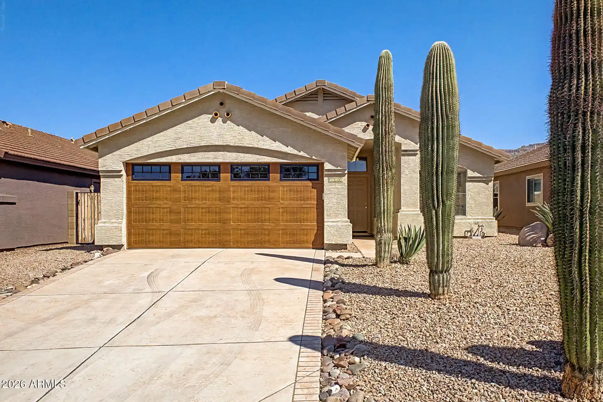 Photo 1 of Single family home for sale at 10346 E Desert Dawn Dr, Gold Canyon, AZ 85118 | MLS# 7079472 | Listing updated on 2026-10-18