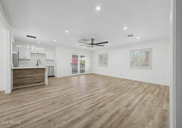 2nd image of 9839 W Royal Oak Rd, Sun City, AZ 85351 | MLS# 7037548