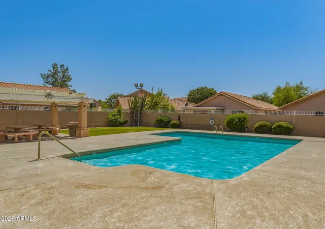 26th image of 8058 W Laurel Ln, Peoria, AZ 85345 | MLS# 7034550