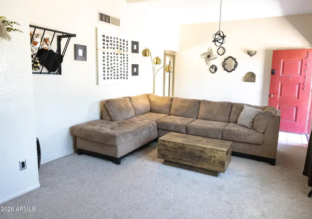 Photo 3 of Sale Pending at 3941 E Mercer Ln, Phoenix, AZ 85028 | MLS# 7034364 | Listing updated on 2026-07-26