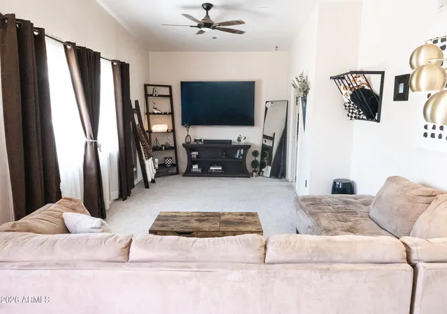 Photo 3 of Sale Pending at 3941 E Mercer Ln, Phoenix, AZ 85028 | MLS# 7034364 | Listing updated on 2026-07-26