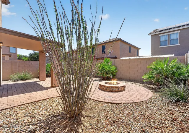Photo 3 of Single family home for sale at 40369 W Peggy Ct, Maricopa, AZ 85138 | MLS# 7034568 | Listing updated on 2026-08-31