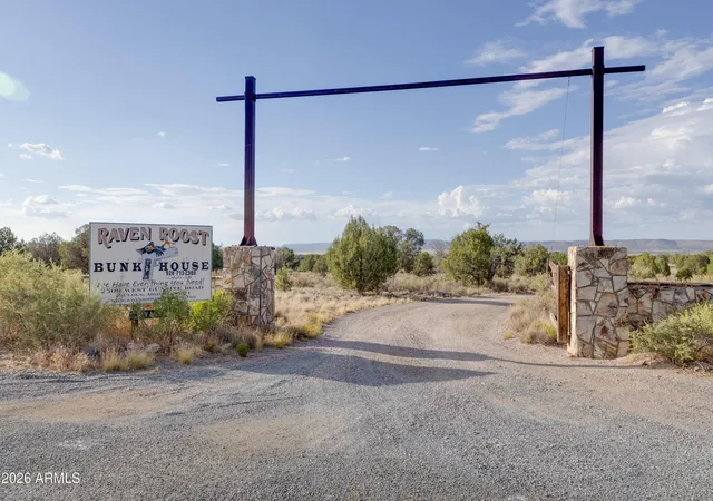 2nd image of 2500 W Gunsite Rd, Paulden, AZ 86334 | MLS# 7034440