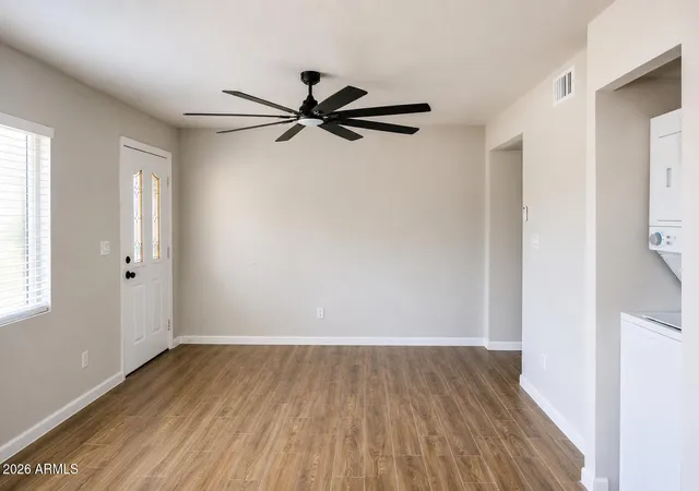 Photo 3 of Townhouse for sale at 6746 N 43rd Avenue, Glendale, AZ 85301 | MLS# 7036990 | Listing updated on 2026-09-03