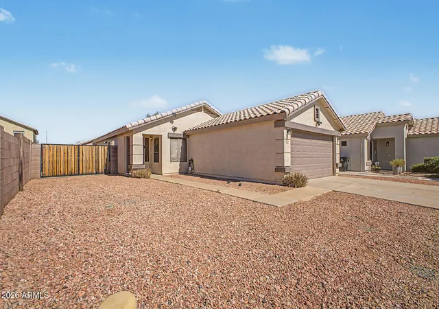 Photo 3 of Single family home for sale at 3819 N 106th Avenue, Avondale, AZ 85392 | MLS# 7034566 | Listing updated on 2026-08-11