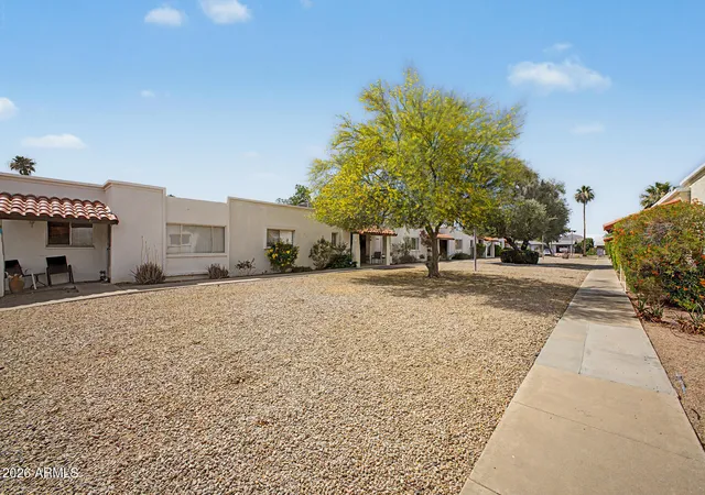 2nd image of 2021 E Tierra Buena Ln #1, Phoenix, AZ 85022 | MLS# 7034636