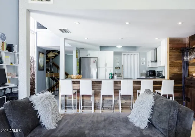 Listing Photo 5 - Condo for sale in building located at 7921 E San Miguel Ave, Scottsdale, AZ 85250 - Unit #8