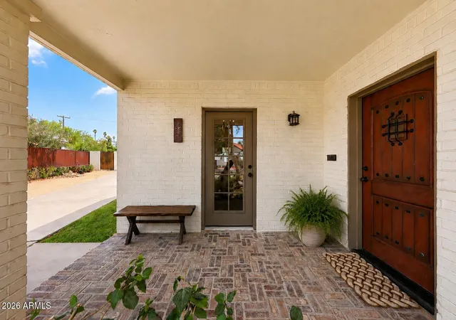 1st image of 1614 Palmcroft Wy Se, Phoenix, AZ 85007 | MLS# 7034965