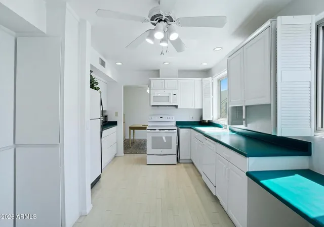 Photo 3 of Condo for sale at 500 W Clarendon Ave #D6, Phoenix, AZ 85013 | MLS# 7037477 | Listing updated on 2026-07-09