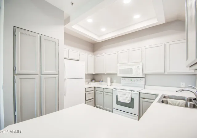 Homes for sale in Gilbert, AZ | 1633 E Lakeside Dr #195, Gilbert, AZ 85234 | MLS# 7035861