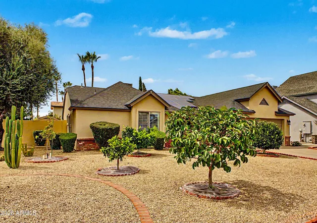 Photo 3 of Sale Pending at 5002 E Blanche Dr, Scottsdale, AZ 85254 | MLS# 7036572 | Listing updated on 2026-09-03