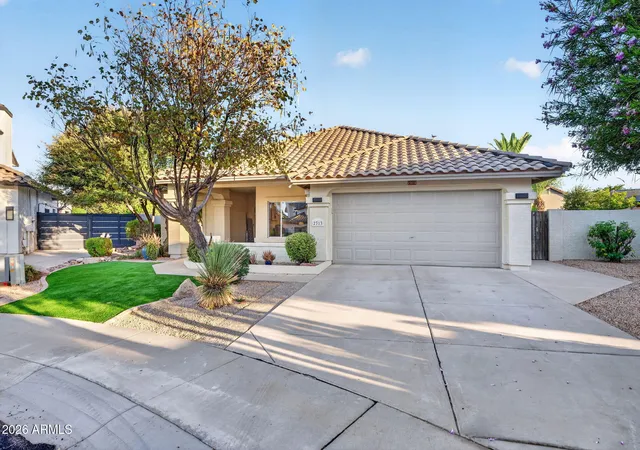 Photo 2 of Single family home for sale at 2313 E Cortez Dr, Gilbert, AZ 85234 | MLS# 7052879 | Listing updated on 2026-08-30