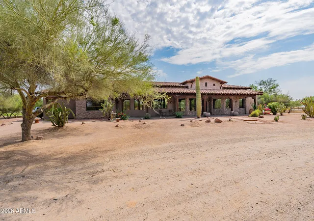 Photo 3 of Single family home for sale at 40624 W Selma Hwy, Maricopa, AZ 85138 | MLS# 7039869 | Listing updated on 2026-08-11