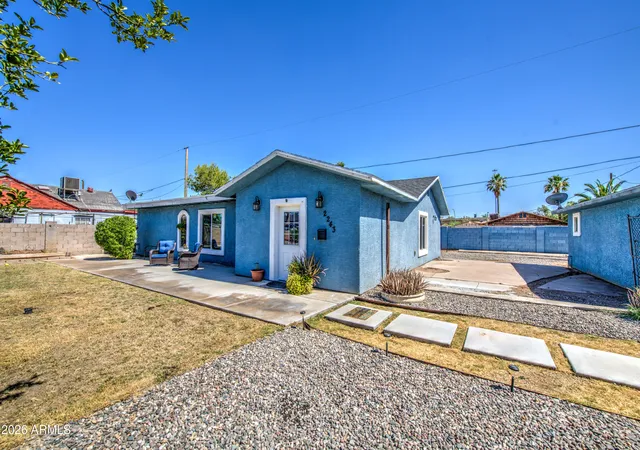 Photo 4 of Sale Pending at 2243 E Willetta St, Phoenix, AZ 85006 | MLS# 7037225 | Listing updated on 2026-07-14