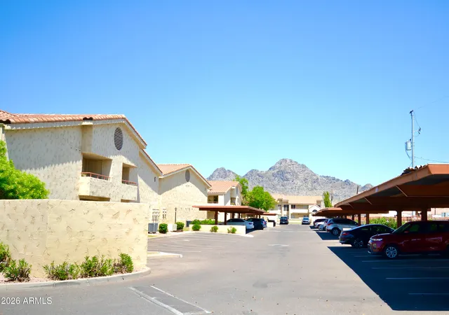 Homes for sale in Phoenix, AZ | 1333 E Morten Ave #210, Phoenix, AZ 85020 | MLS# 7038495