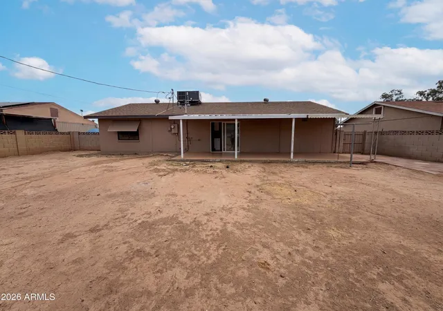 Photo 4 of Sale Pending at 4636 N 67th Avenue, Phoenix, AZ 85033 | MLS# 7034933 | Listing updated on 2026-10-26