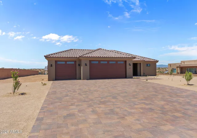 Photo 2 of Single family home for sale at 930 Via Marcia, Wickenburg, AZ 85390 | MLS# 7035717 | Listing updated on 2026-08-11