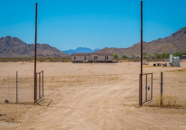Photo 2 of Manufactured home for sale at 54743 W Brazilwood Ln, Maricopa, AZ 85139 | MLS# 7035252 | Listing updated on 2026-10-02