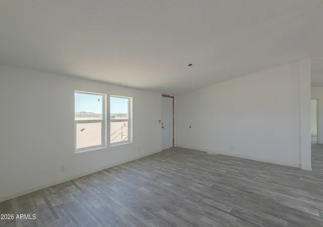 Photo 4 of Manufactured home for sale at 54743 W Brazilwood Ln, Maricopa, AZ 85139 | MLS# 7035252 | Listing updated on 2026-10-02
