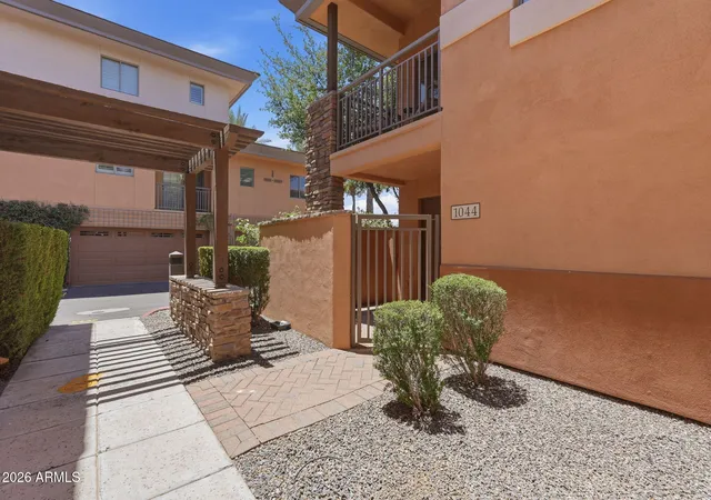 2nd image of 6940 E Cochise Rd #1044, Paradise Valley, AZ 85253 | MLS# 7035294
